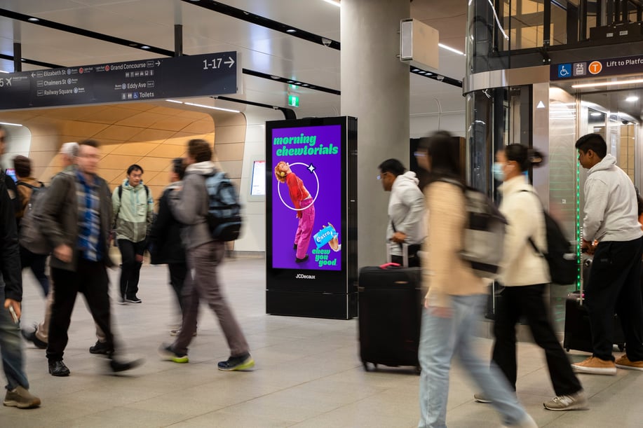 Mars Extra Gum_Rail_SF_SmartFrame_CentralStationMetro02_NSW
